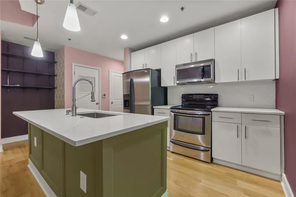 950 Nw W Peachtree Street Nw Unit 410, Atlanta, Georgia 30309, 1 Bedroom Bedrooms, ,1 BathroomBathrooms,Residential,For Sale,950 Nw W Peachtree Street Nw Unit 410,7592725