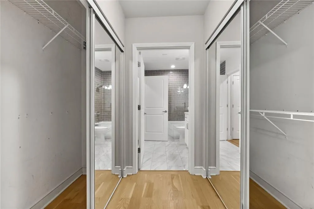 950 Nw W Peachtree Street Nw Unit 410, Atlanta, Georgia 30309, 1 Bedroom Bedrooms, ,1 BathroomBathrooms,Residential,For Sale,950 Nw W Peachtree Street Nw Unit 410,7592725