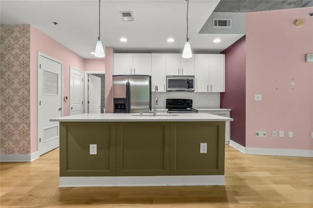 950 Nw W Peachtree Street Nw Unit 410, Atlanta, Georgia 30309, 1 Bedroom Bedrooms, ,1 BathroomBathrooms,Residential,For Sale,950 Nw W Peachtree Street Nw Unit 410,7592725