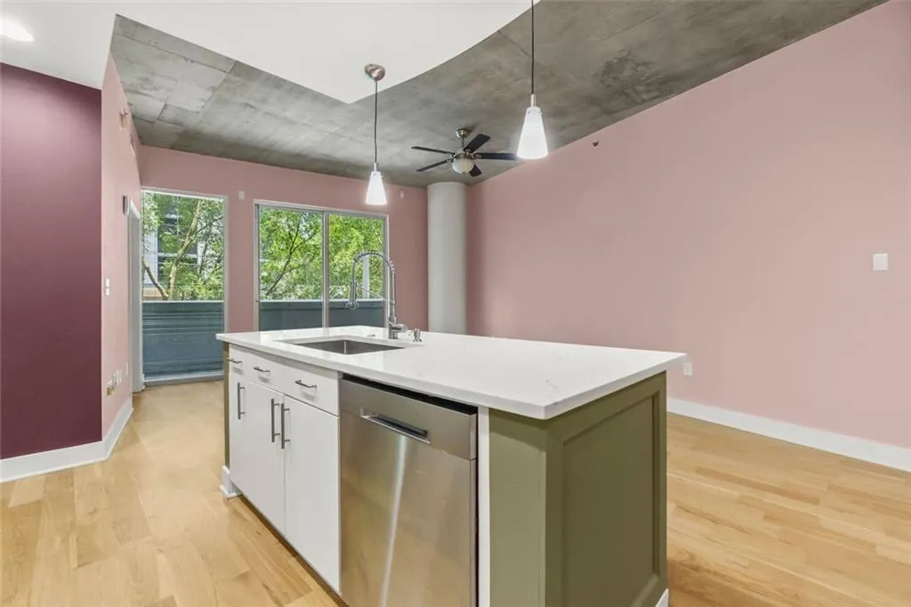 950 Nw W Peachtree Street Nw Unit 410, Atlanta, Georgia 30309, 1 Bedroom Bedrooms, ,1 BathroomBathrooms,Residential,For Sale,950 Nw W Peachtree Street Nw Unit 410,7592725