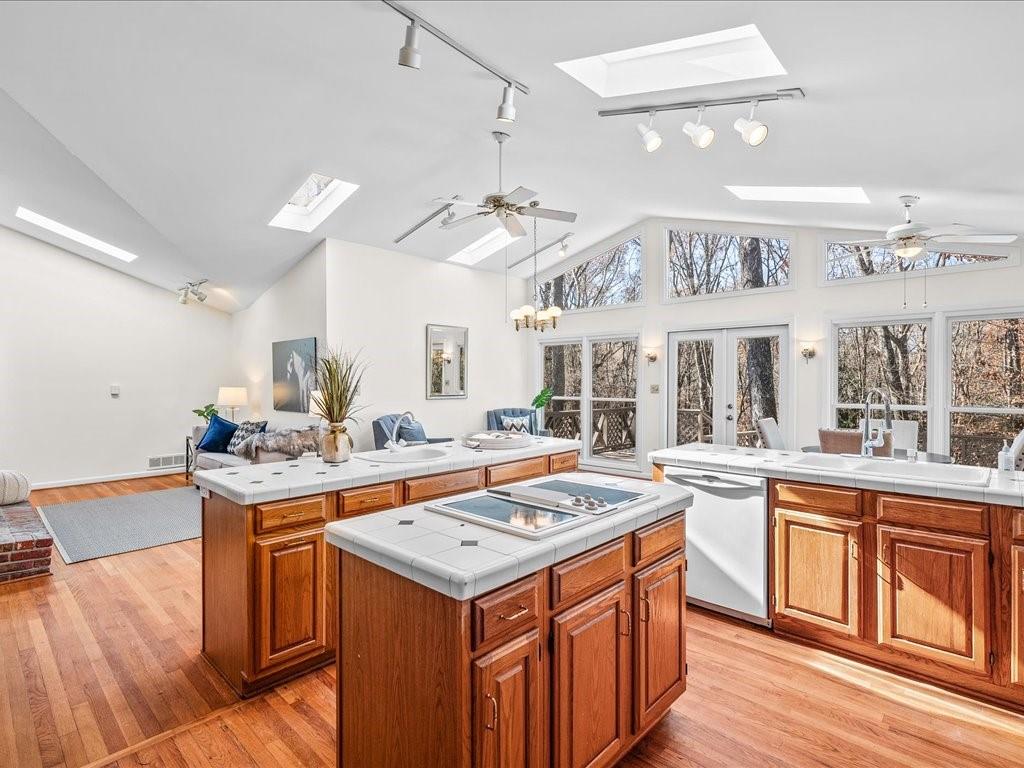 5134 Timber Trail South, Sandy Springs, Georgia 30342, 4 Bedrooms Bedrooms, ,3 BathroomsBathrooms,Residential,Sold,5134 Timber Trail South,7310852 5134 Timber Trail South, Sandy Springs, Georgia 30342, 4 Bedrooms Bedrooms, ,3 BathroomsBathrooms,Residential,Sold,5134 Timber Trail South,7310852