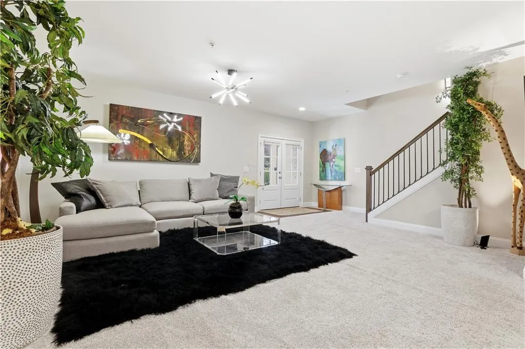 6405 Radiant Trace Unit 67, Atlanta, Georgia 30328, 3 Bedrooms Bedrooms, ,3 BathroomsBathrooms,Residential,Sold,6405 Radiant Trace Unit 67,7705710
