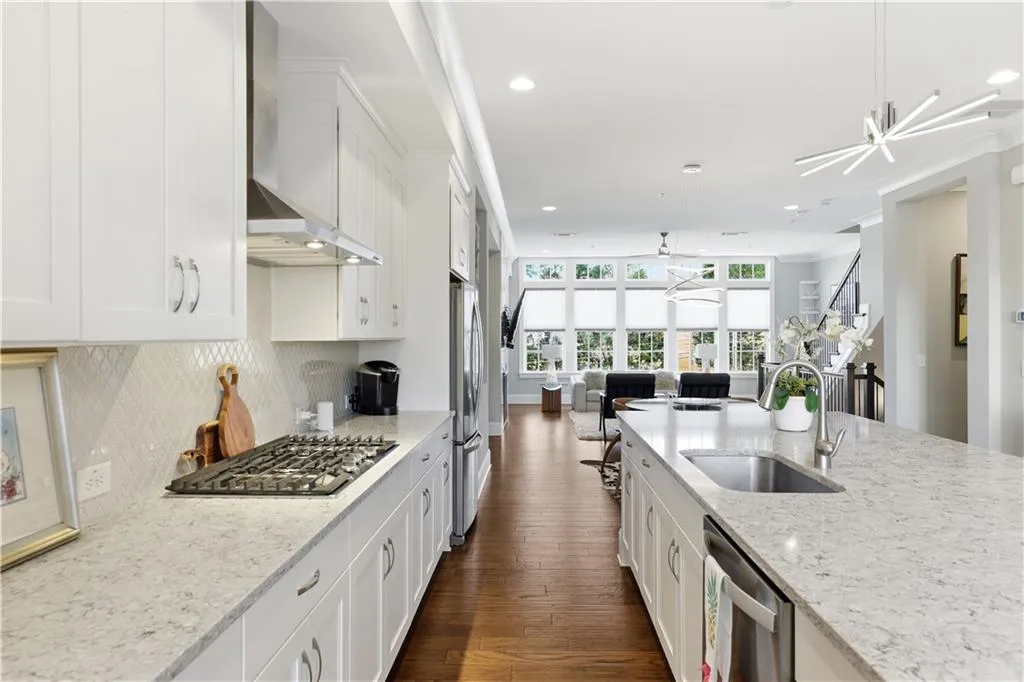 6405 Radiant Trace Unit 67, Atlanta, Georgia 30328, 3 Bedrooms Bedrooms, ,3 BathroomsBathrooms,Residential,Sold,6405 Radiant Trace Unit 67,7705710