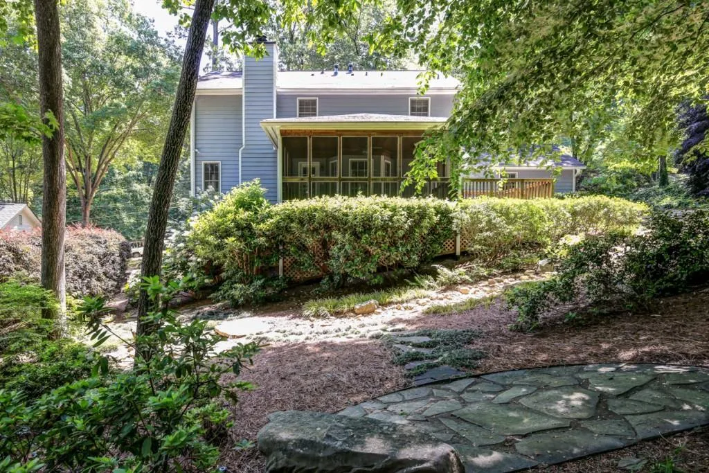 4458 Glengary Drive Ne, Atlanta, Georgia 30342, 4 Bedrooms Bedrooms, ,2 BathroomsBathrooms,Residential,Sold,4458 Glengary Drive Ne,5851051