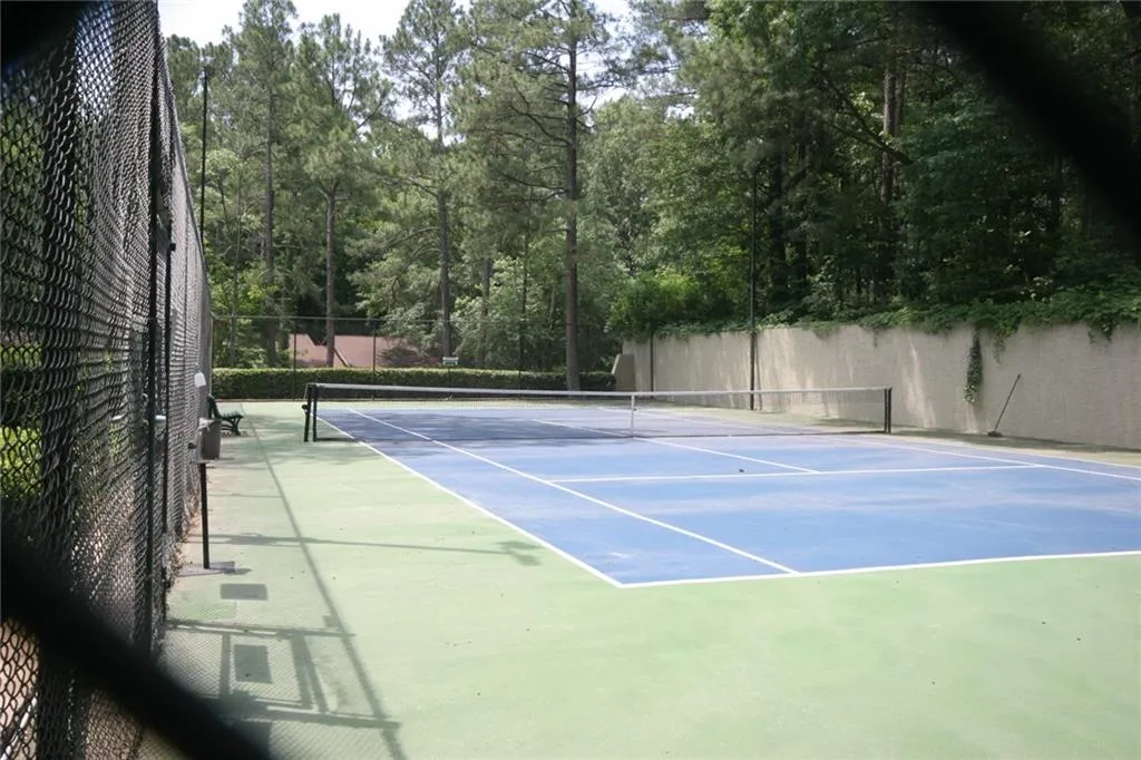 5141 Roswell Road Unit 9, Sandy Springs, Georgia 30342, 2 Bedrooms Bedrooms, ,1 BathroomBathrooms,Residential,Sold,5141 Roswell Road Unit 9,7226564