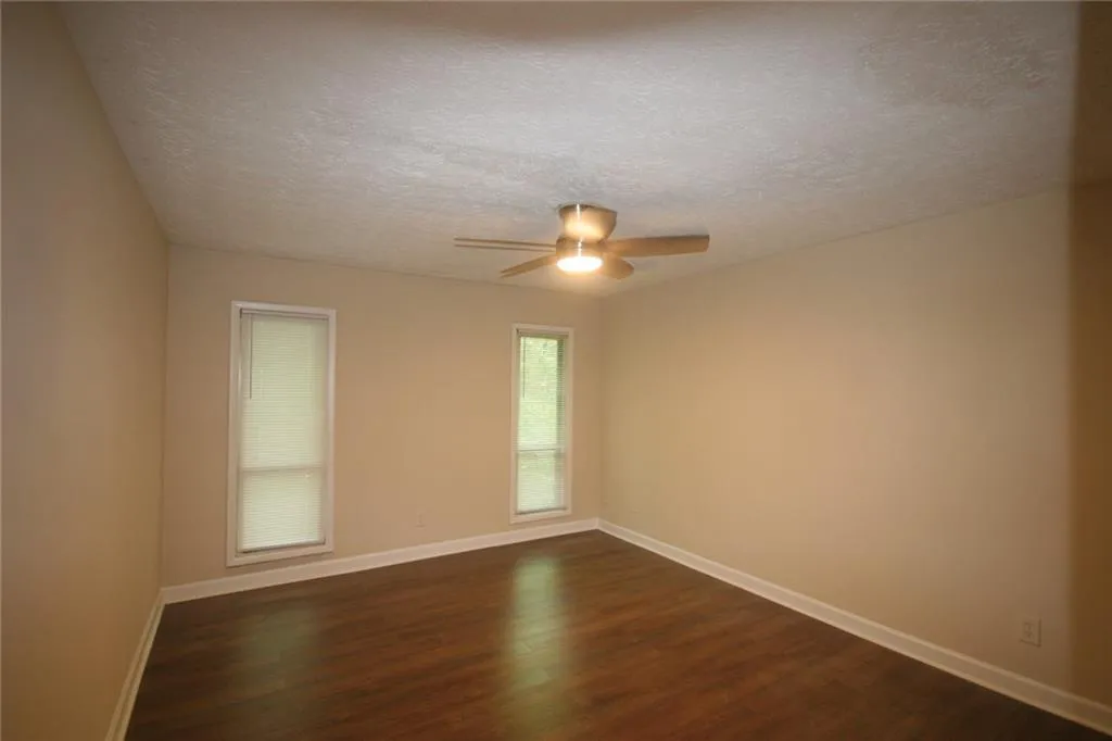 5141 Roswell Road Unit 9, Sandy Springs, Georgia 30342, 2 Bedrooms Bedrooms, ,1 BathroomBathrooms,Residential,Sold,5141 Roswell Road Unit 9,7226564