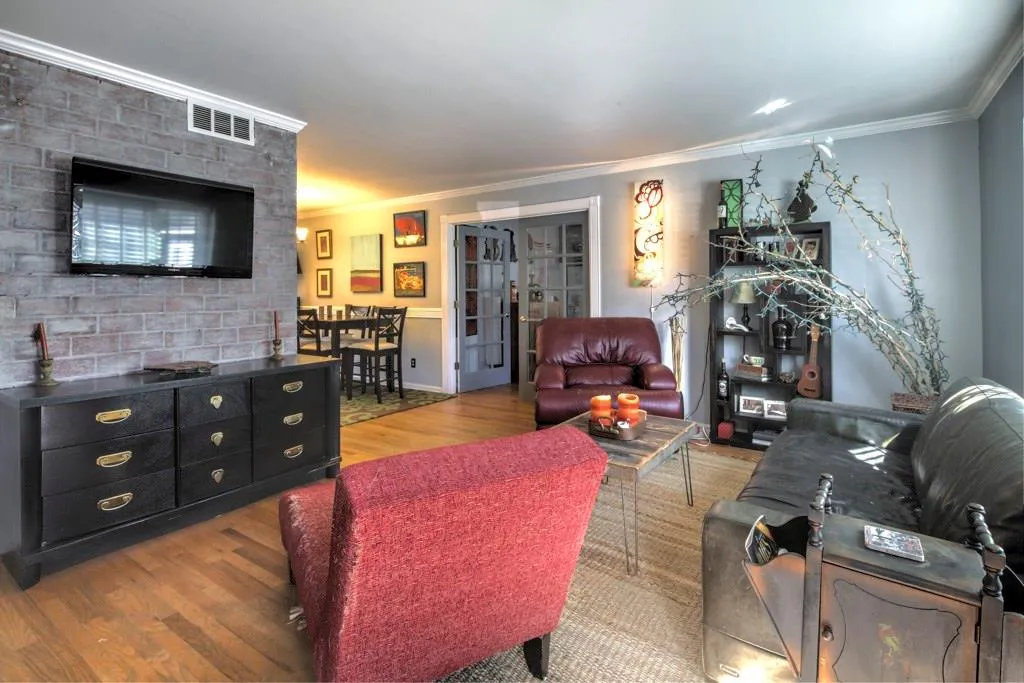 136 Peachtree Memorial Drive Nw Unit Ih8, Atlanta, Georgia 30309, 2 Bedrooms Bedrooms, ,1 BathroomBathrooms,Residential,Sold,136 Peachtree Memorial Drive Nw Unit Ih8,5801889