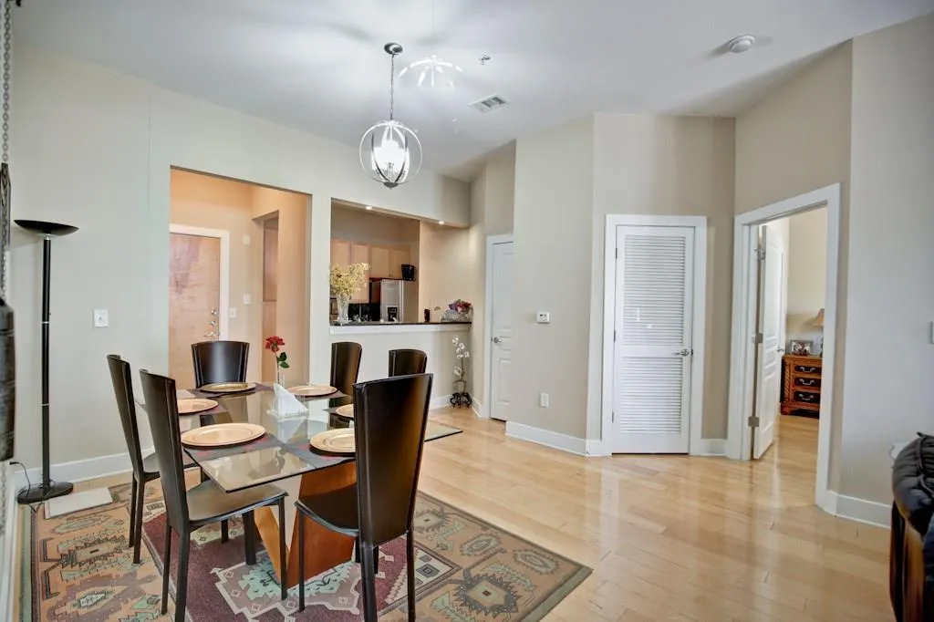 799 Hammond Drive Unit 109, Sandy Springs, Georgia 30328, 2 Bedrooms Bedrooms, ,2 BathroomsBathrooms,Residential,Sold,799 Hammond Drive Unit 109,5852657