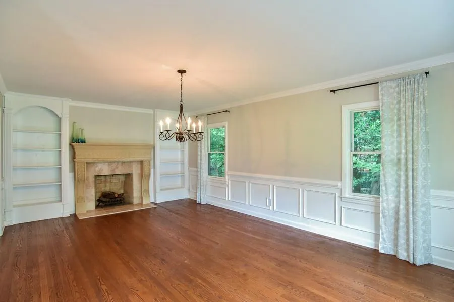136 Osner Drive, Atlanta, Georgia 30342, 3 Bedrooms Bedrooms, ,3 BathroomsBathrooms,Residential,Sold,136 Osner Drive,5888057