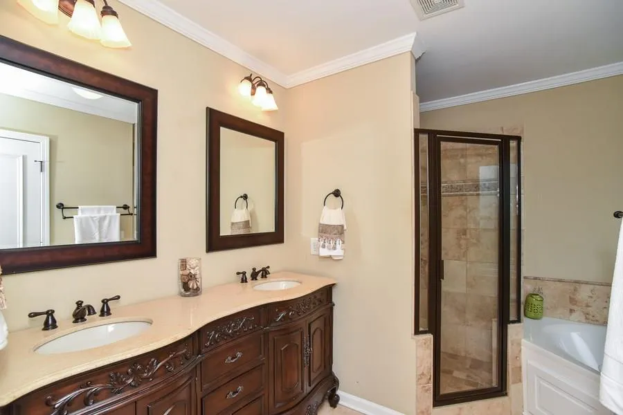 136 Osner Drive, Atlanta, Georgia 30342, 3 Bedrooms Bedrooms, ,3 BathroomsBathrooms,Residential,Sold,136 Osner Drive,5888057