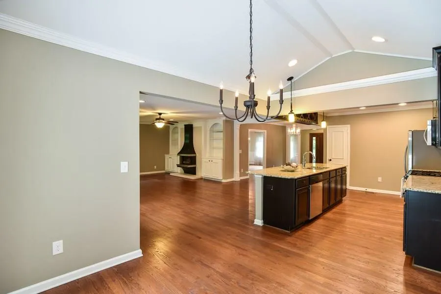 136 Osner Drive, Atlanta, Georgia 30342, 3 Bedrooms Bedrooms, ,3 BathroomsBathrooms,Residential,Sold,136 Osner Drive,5888057