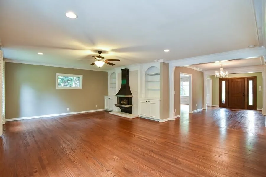 136 Osner Drive, Atlanta, Georgia 30342, 3 Bedrooms Bedrooms, ,3 BathroomsBathrooms,Residential,Sold,136 Osner Drive,5888057