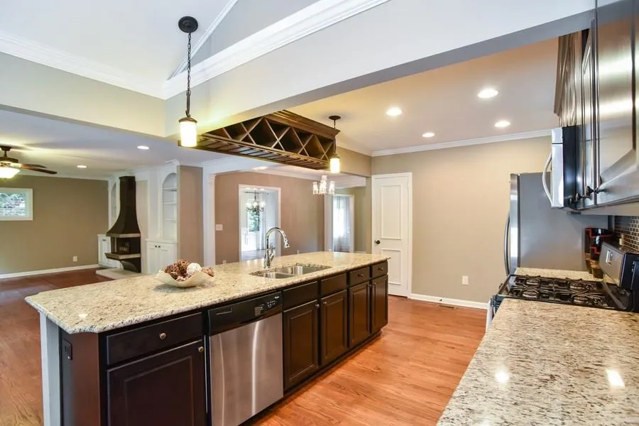 136 Osner Drive, Atlanta, Georgia 30342, 3 Bedrooms Bedrooms, ,3 BathroomsBathrooms,Residential,Sold,136 Osner Drive,5888057