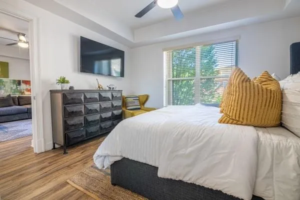 200 River Vista Drive Unit 406, Atlanta, Georgia 30339, 1 Bedroom Bedrooms, ,1 BathroomBathrooms,Residential,Sold,200 River Vista Drive Unit 406,7242273