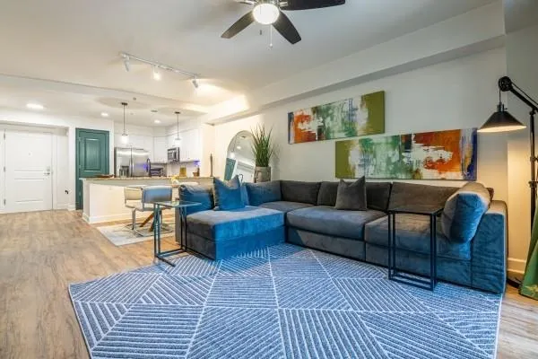 200 River Vista Drive Unit 406, Atlanta, Georgia 30339, 1 Bedroom Bedrooms, ,1 BathroomBathrooms,Residential,Sold,200 River Vista Drive Unit 406,7242273