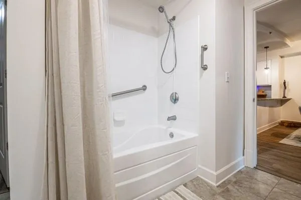 200 River Vista Drive Unit 406, Atlanta, Georgia 30339, 1 Bedroom Bedrooms, ,1 BathroomBathrooms,Residential,Sold,200 River Vista Drive Unit 406,7242273