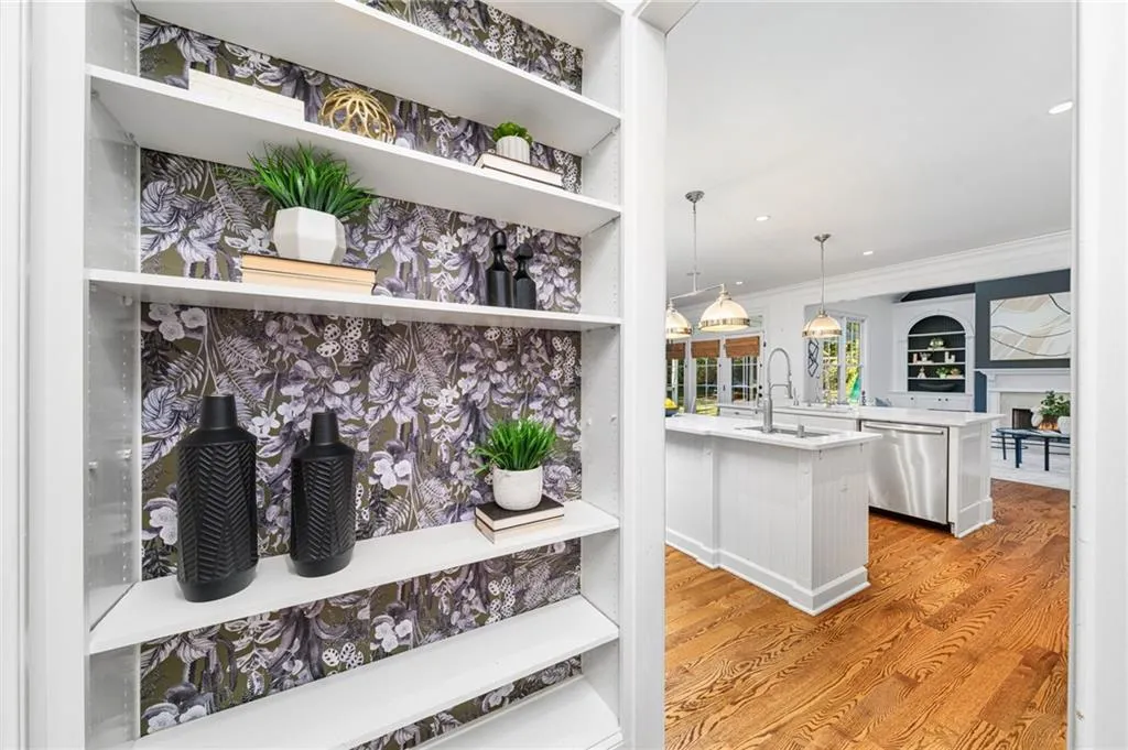 4715 Westfield Drive, Sandy Springs, Georgia 30342, 6 Bedrooms Bedrooms, ,6 BathroomsBathrooms,Residential,For Sale,4715 Westfield Drive,7611781