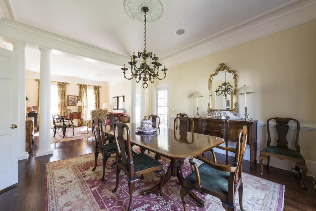 20 Asheworth Court Nw, Atlanta, Georgia 30327, 6 Bedrooms Bedrooms, ,4 BathroomsBathrooms,Residential,Sold,20 Asheworth Court Nw,5653423