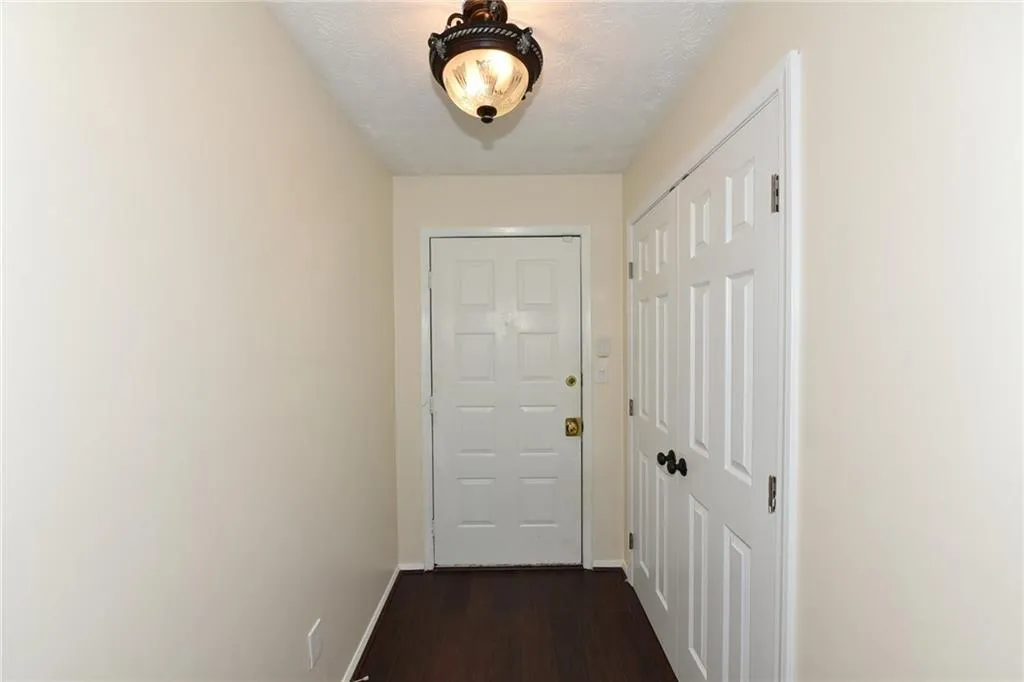908 Woodcliff Drive Unit 908, Sandy Springs, Georgia 30350, 2 Bedrooms Bedrooms, ,2 BathroomsBathrooms,Residential,Sold,908 Woodcliff Drive Unit 908,6119411