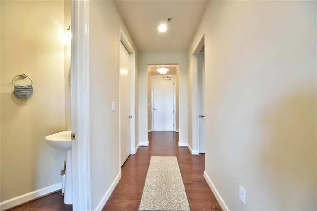 711 Cosmopolitan Drive Ne Unit 321, Atlanta, Georgia 30324, 2 Bedrooms Bedrooms, ,2 BathroomsBathrooms,Residential,Sold,711 Cosmopolitan Drive Ne Unit 321,5687151