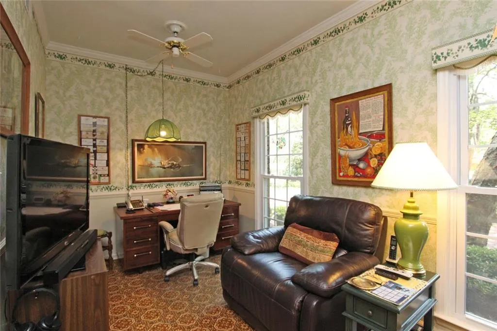 5243 Glenridge Drive, Sandy Springs, Georgia 30342, 3 Bedrooms Bedrooms, ,2 BathroomsBathrooms,Residential,Sold,5243 Glenridge Drive,5705835