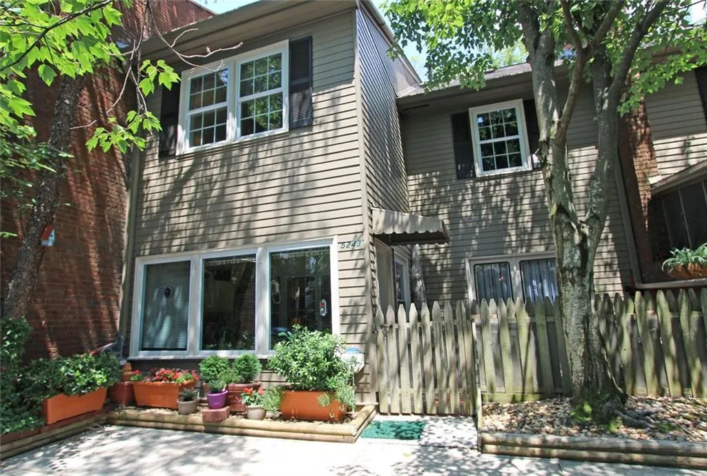 5243 Glenridge Drive, Sandy Springs, Georgia 30342, 3 Bedrooms Bedrooms, ,2 BathroomsBathrooms,Residential,Sold,5243 Glenridge Drive,5705835