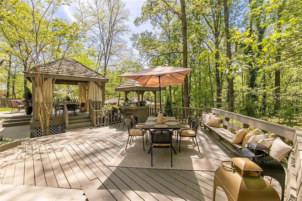 7595 Ball Mill Road, Sandy Springs, Georgia 30350, 6 Bedrooms Bedrooms, ,5 BathroomsBathrooms,Residential,Sold,7595 Ball Mill Road,6862668