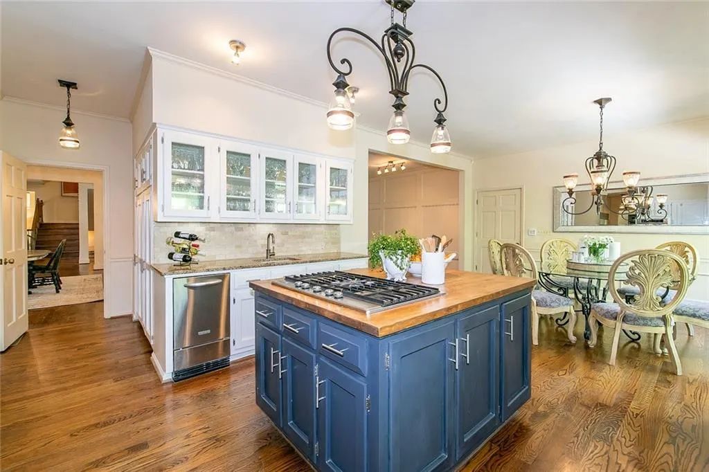 7595 Ball Mill Road, Sandy Springs, Georgia 30350, 6 Bedrooms Bedrooms, ,5 BathroomsBathrooms,Residential,Sold,7595 Ball Mill Road,6862668