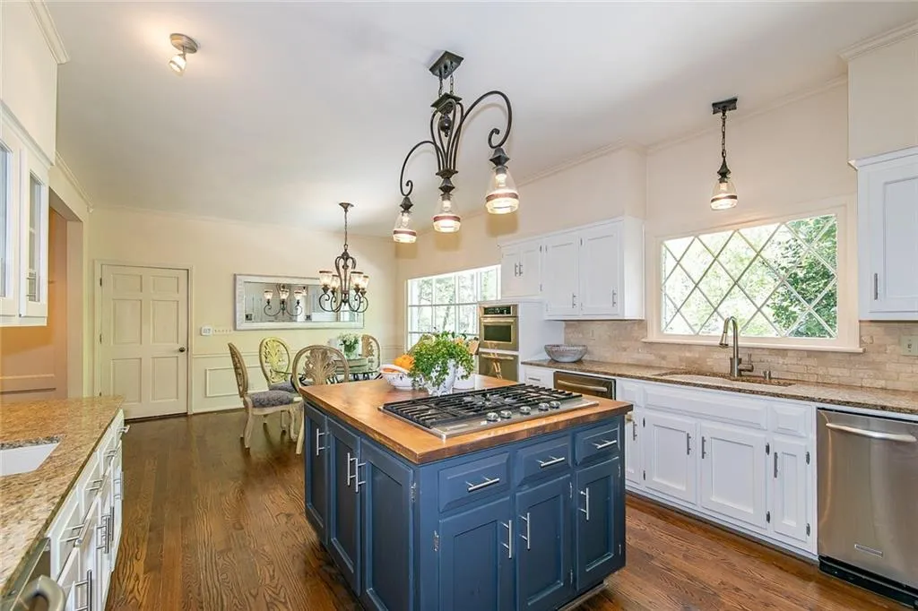 7595 Ball Mill Road, Sandy Springs, Georgia 30350, 6 Bedrooms Bedrooms, ,5 BathroomsBathrooms,Residential,Sold,7595 Ball Mill Road,6862668
