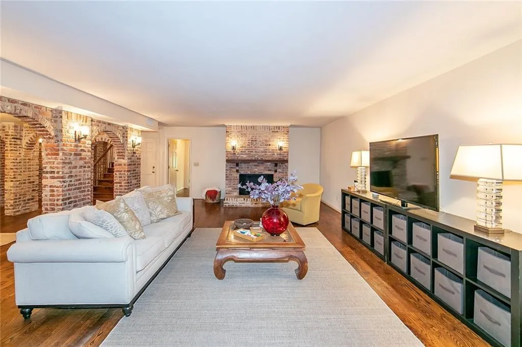 7595 Ball Mill Road, Sandy Springs, Georgia 30350, 6 Bedrooms Bedrooms, ,5 BathroomsBathrooms,Residential,Sold,7595 Ball Mill Road,6862668