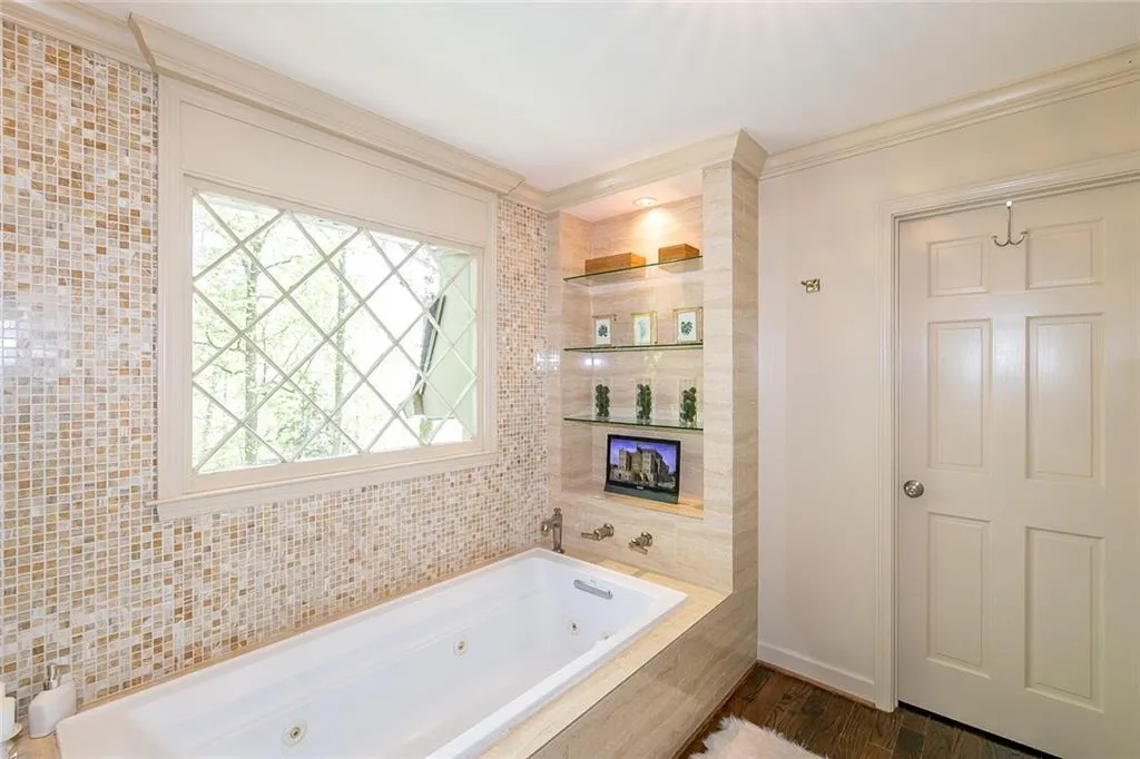 7595 Ball Mill Road, Sandy Springs, Georgia 30350, 6 Bedrooms Bedrooms, ,5 BathroomsBathrooms,Residential,Sold,7595 Ball Mill Road,6862668
