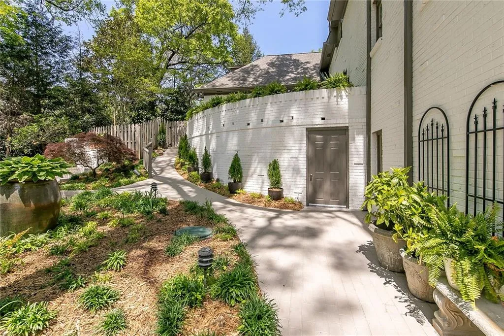 7595 Ball Mill Road, Sandy Springs, Georgia 30350, 6 Bedrooms Bedrooms, ,5 BathroomsBathrooms,Residential,Sold,7595 Ball Mill Road,6862668