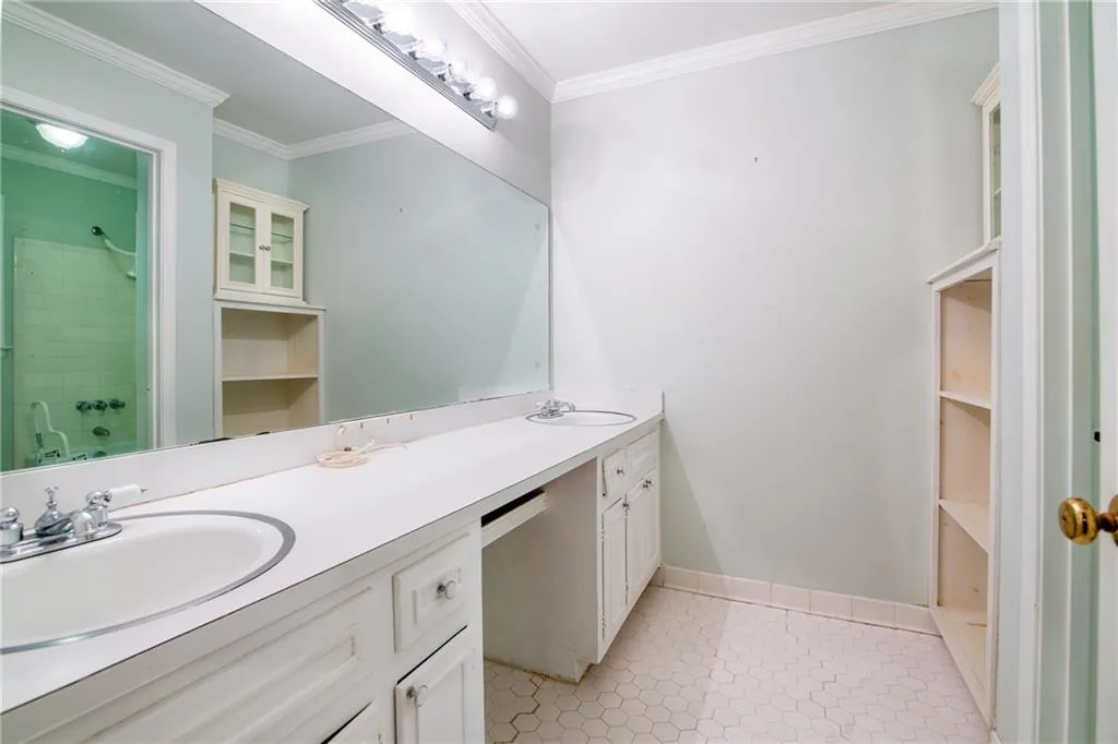 5285 Mount Vernon Parkway Nw, Atlanta, Georgia 30327, 4 Bedrooms Bedrooms, ,2 BathroomsBathrooms,Residential,Sold,5285 Mount Vernon Parkway Nw,6808053