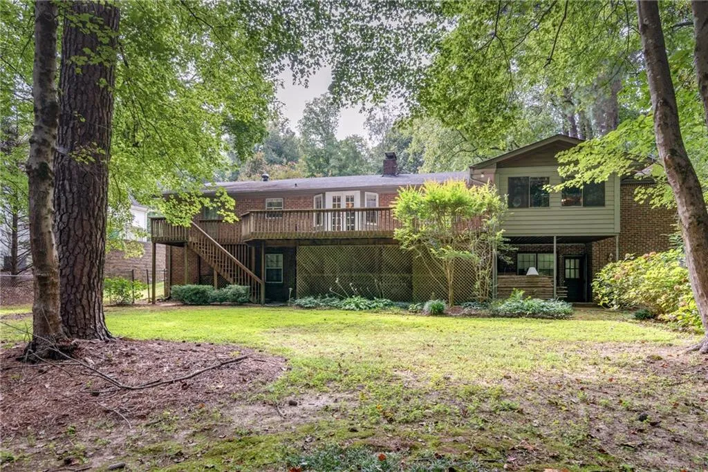 5285 Mount Vernon Parkway Nw, Atlanta, Georgia 30327, 4 Bedrooms Bedrooms, ,2 BathroomsBathrooms,Residential,Sold,5285 Mount Vernon Parkway Nw,6808053