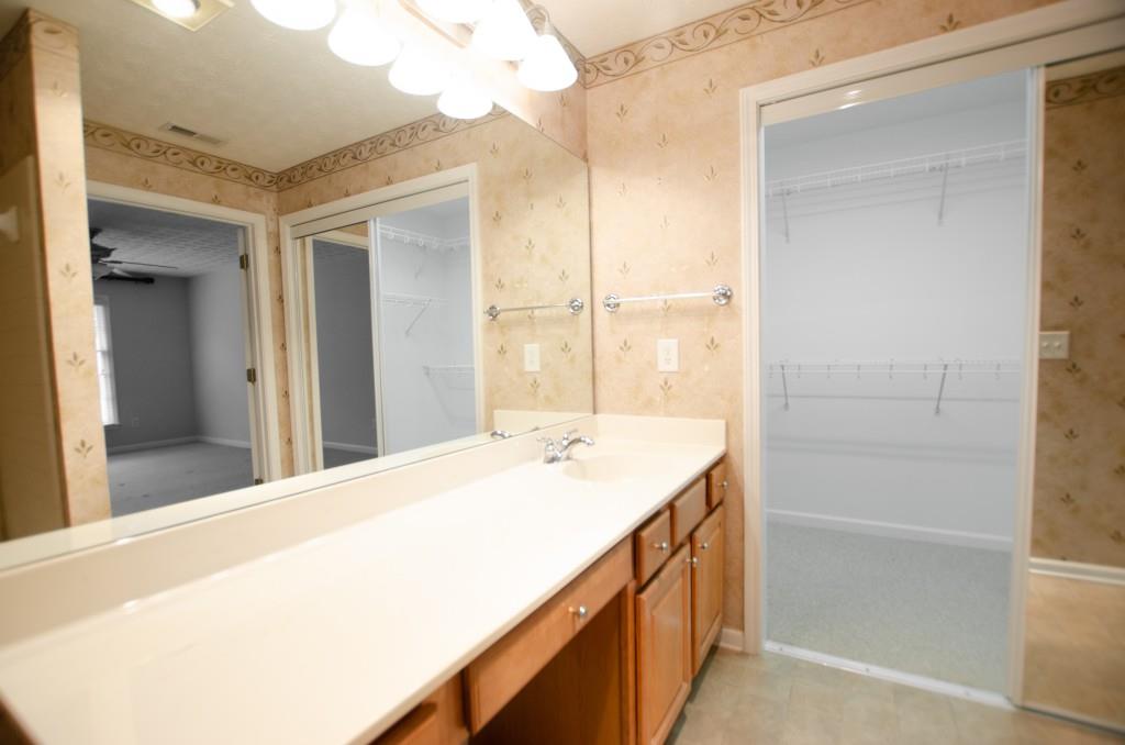 903 Camden Court NW Unit 903, Atlanta, Georgia 30327, 2 Bedrooms Bedrooms, ,2 BathroomsBathrooms,Residential,Sold,903 Camden Court NW Unit 903,7306198