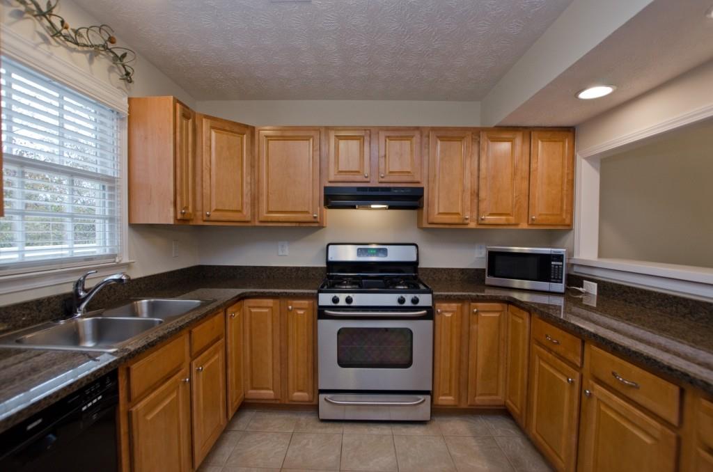 903 Camden Court NW Unit 903, Atlanta, Georgia 30327, 2 Bedrooms Bedrooms, ,2 BathroomsBathrooms,Residential,Sold,903 Camden Court NW Unit 903,7306198