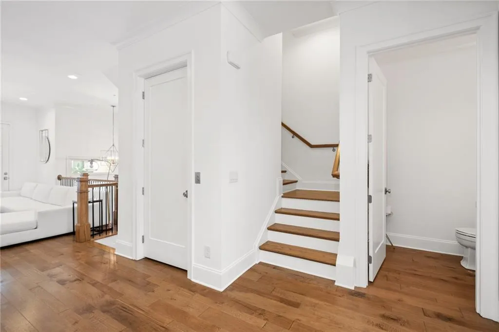 4514 Collins Avenue, Atlanta, Georgia 30342, 4 Bedrooms Bedrooms, ,4 BathroomsBathrooms,Residential,Sold,4514 Collins Avenue,7162382