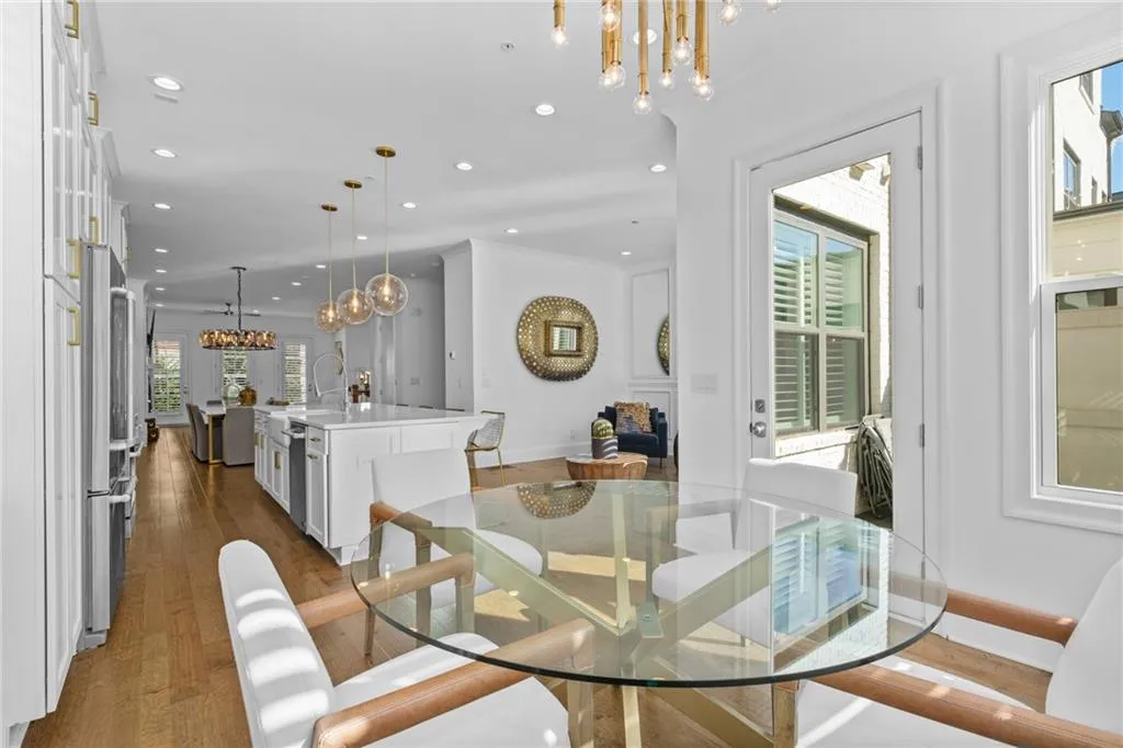 4514 Collins Avenue, Atlanta, Georgia 30342, 4 Bedrooms Bedrooms, ,4 BathroomsBathrooms,Residential,Sold,4514 Collins Avenue,7162382