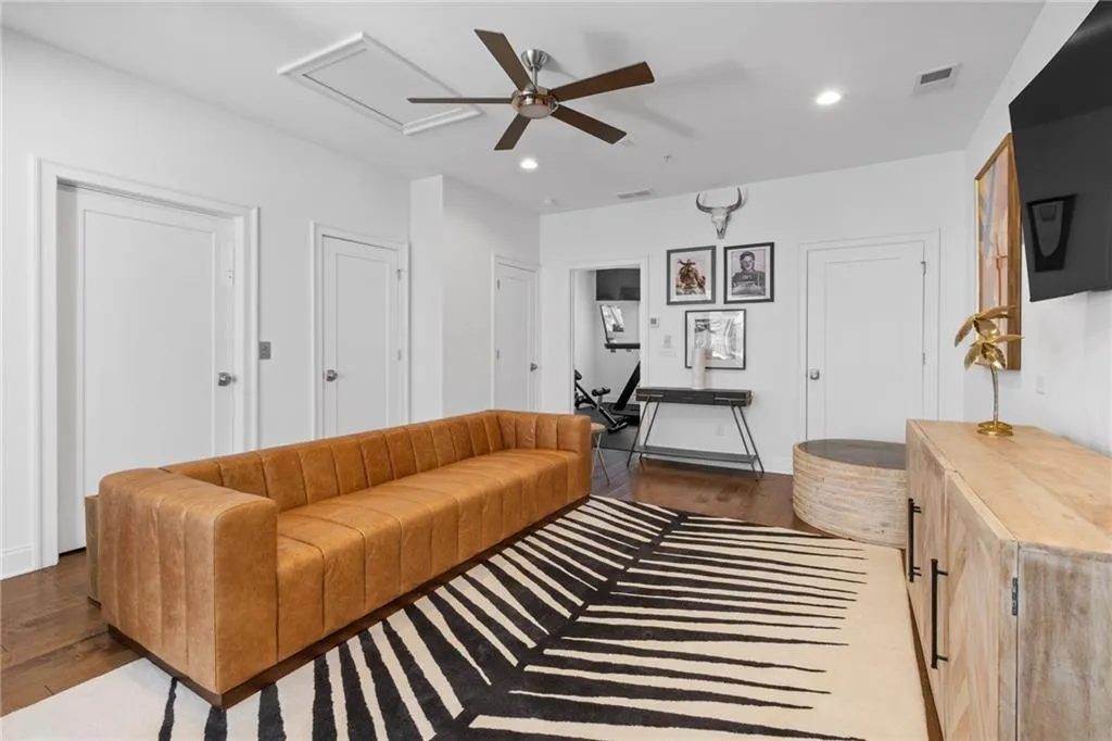 4514 Collins Avenue, Atlanta, Georgia 30342, 4 Bedrooms Bedrooms, ,4 BathroomsBathrooms,Residential,Sold,4514 Collins Avenue,7162382