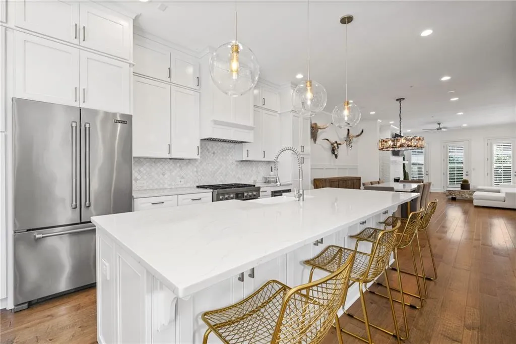 4514 Collins Avenue, Atlanta, Georgia 30342, 4 Bedrooms Bedrooms, ,4 BathroomsBathrooms,Residential,Sold,4514 Collins Avenue,7162382