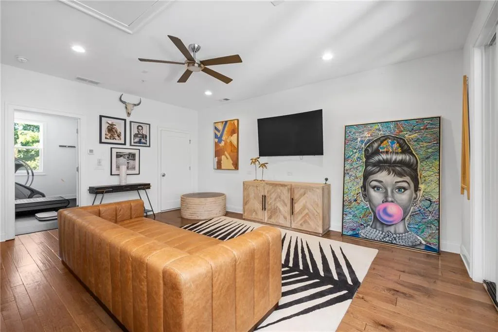 4514 Collins Avenue, Atlanta, Georgia 30342, 4 Bedrooms Bedrooms, ,4 BathroomsBathrooms,Residential,Sold,4514 Collins Avenue,7162382