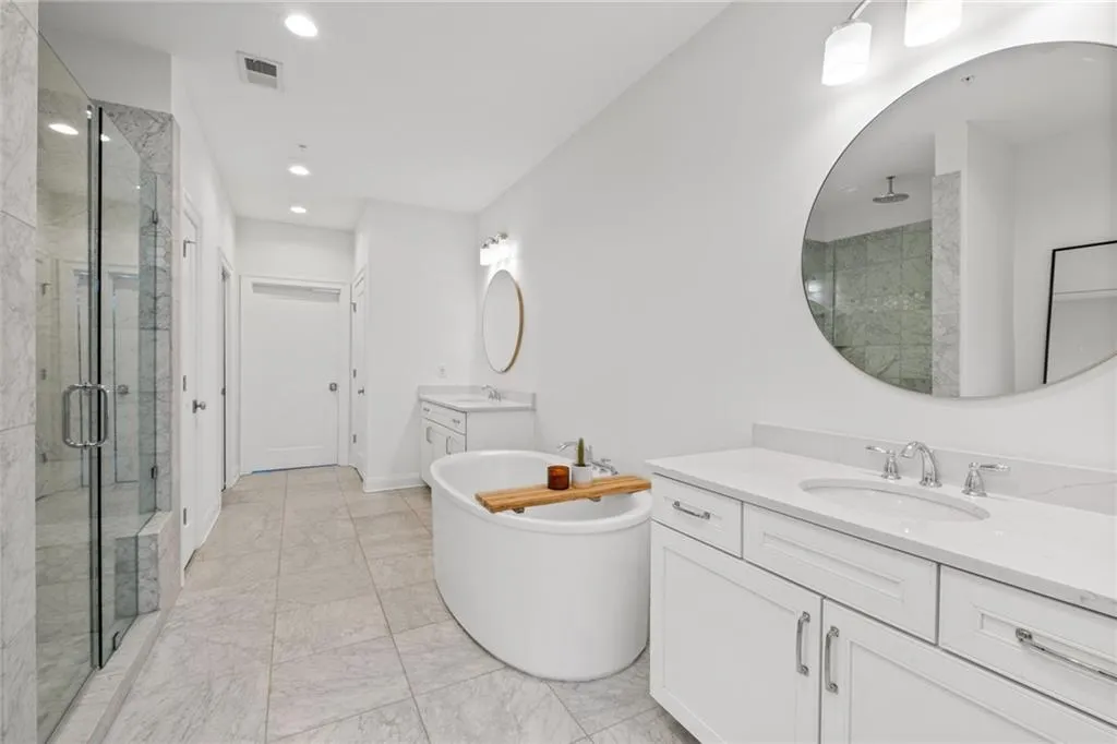 4514 Collins Avenue, Atlanta, Georgia 30342, 4 Bedrooms Bedrooms, ,4 BathroomsBathrooms,Residential,Sold,4514 Collins Avenue,7162382