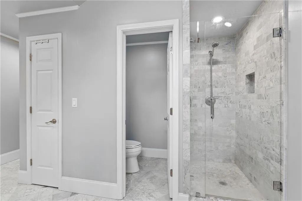 1055 Club Place Ne, Atlanta, Georgia 30319, 3 Bedrooms Bedrooms, 0 ,2 BathroomsBathrooms,Residential,For Sale,1055 Club Place Ne,7852371