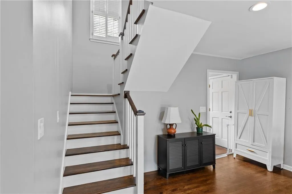 1055 Club Place Ne, Atlanta, Georgia 30319, 3 Bedrooms Bedrooms, 0 ,2 BathroomsBathrooms,Residential,For Sale,1055 Club Place Ne,7852371