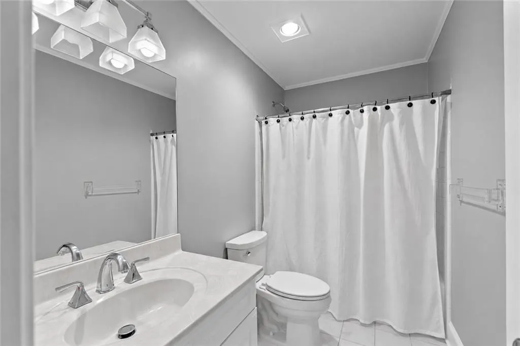 1055 Club Place Ne, Atlanta, Georgia 30319, 3 Bedrooms Bedrooms, 0 ,2 BathroomsBathrooms,Residential,For Sale,1055 Club Place Ne,7852371
