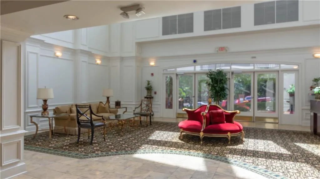 Building lobby featuring a decorative wall