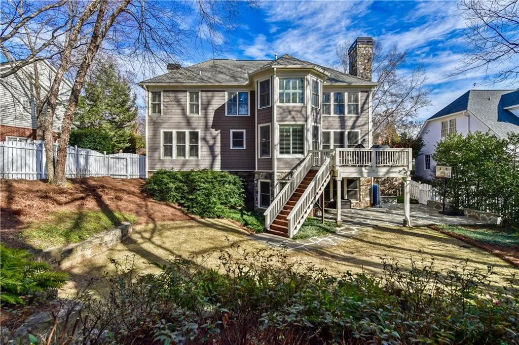 5810 Long Grove Drive, Sandy Springs, Georgia 30328, 5 Bedrooms Bedrooms, ,4 BathroomsBathrooms,Residential,Sold,5810 Long Grove Drive,6825054