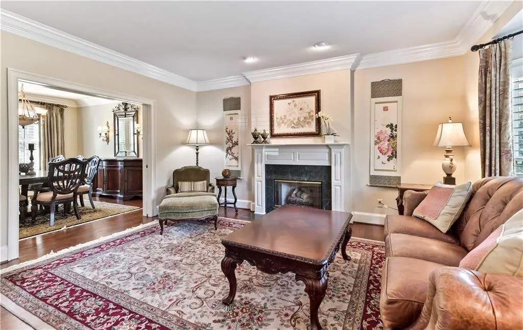 5810 Long Grove Drive, Sandy Springs, Georgia 30328, 5 Bedrooms Bedrooms, ,4 BathroomsBathrooms,Residential,Sold,5810 Long Grove Drive,6825054
