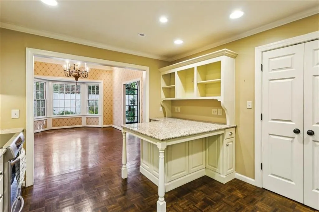 19 Mooregate Square Unit 19, Atlanta, Georgia 30327, 3 Bedrooms Bedrooms, ,2 BathroomsBathrooms,Residential,For Sale,19 Mooregate Square Unit 19,7678659