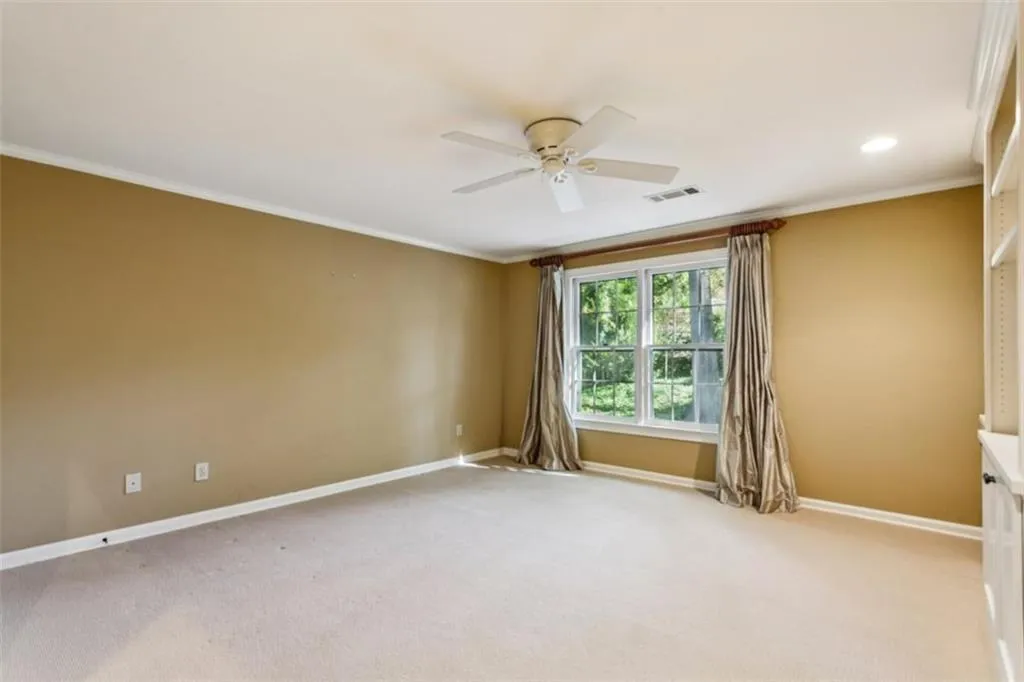 19 Mooregate Square Unit 19, Atlanta, Georgia 30327, 3 Bedrooms Bedrooms, ,2 BathroomsBathrooms,Residential,For Sale,19 Mooregate Square Unit 19,7678659